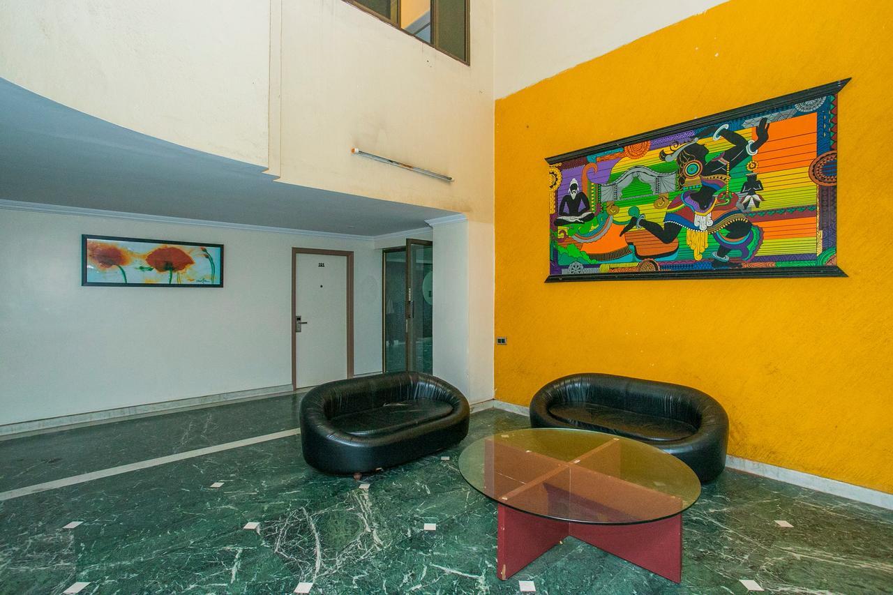 Oyo 18762 Vaishnavi Residency Hotel บังกาลอร์ ภายนอก รูปภาพ