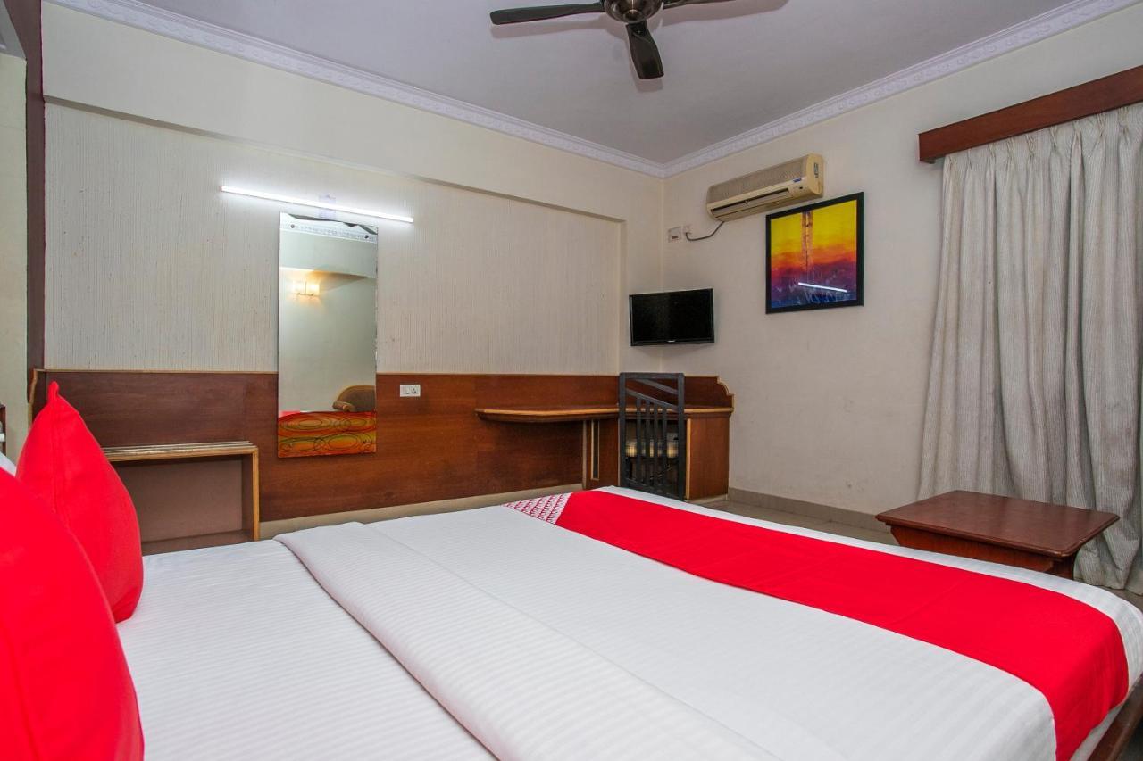 Oyo 18762 Vaishnavi Residency Hotel บังกาลอร์ ภายนอก รูปภาพ